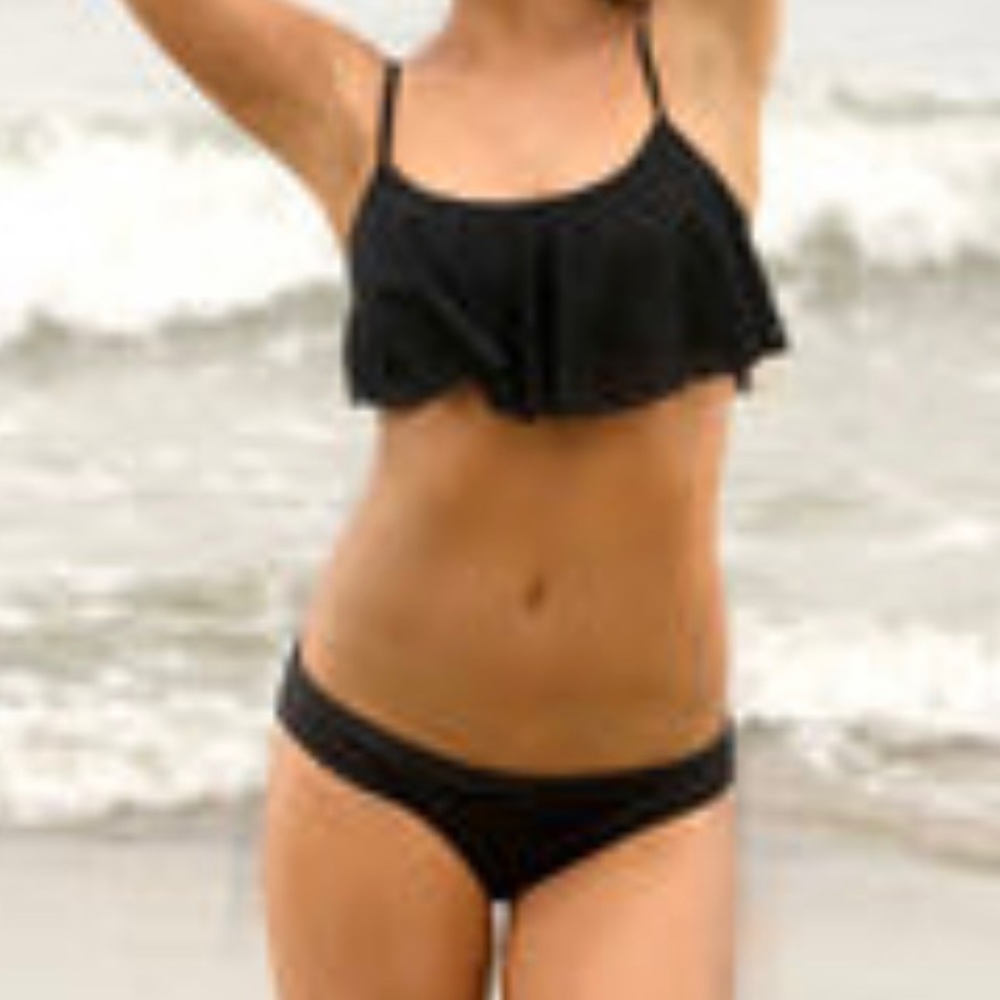 Black bikini set